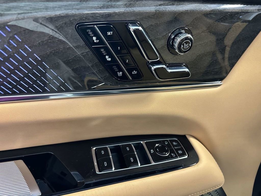 New 2025 Cadillac Escalade IQ Luxury 2 image 28