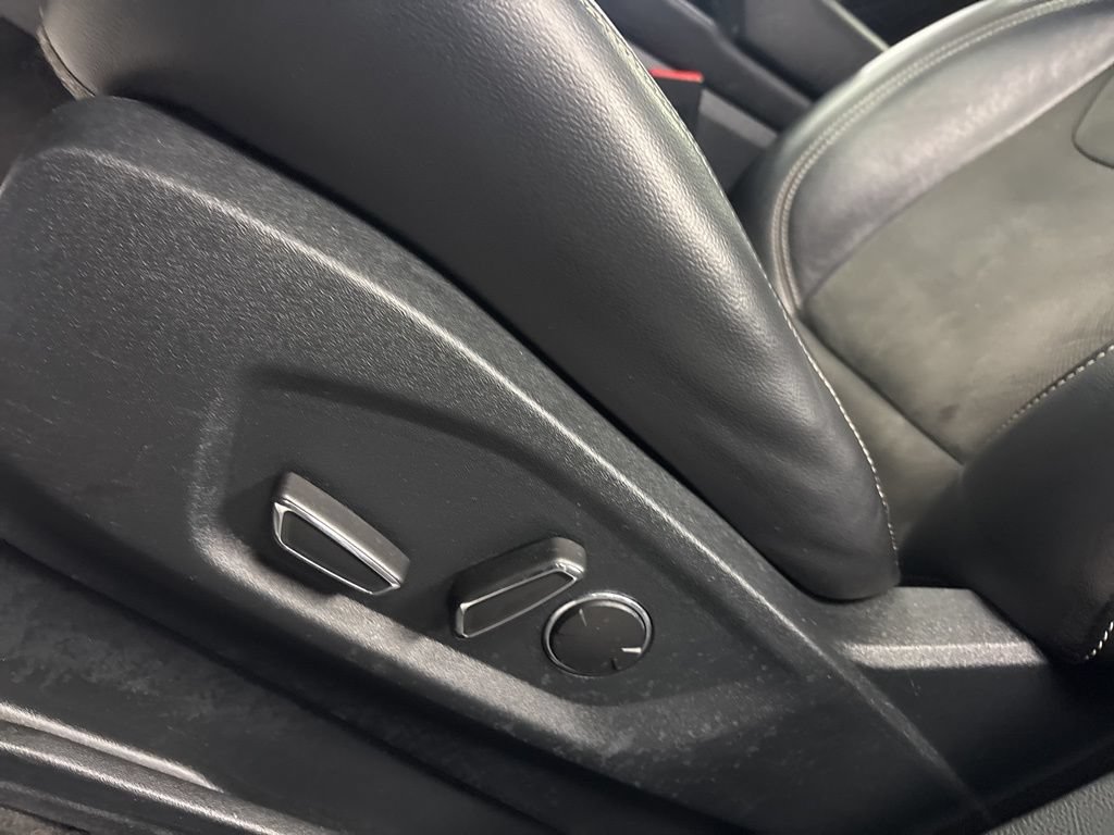 Used 2019 Ford Edge ST w/ Equipment Group 401A AWD/4WD image 23