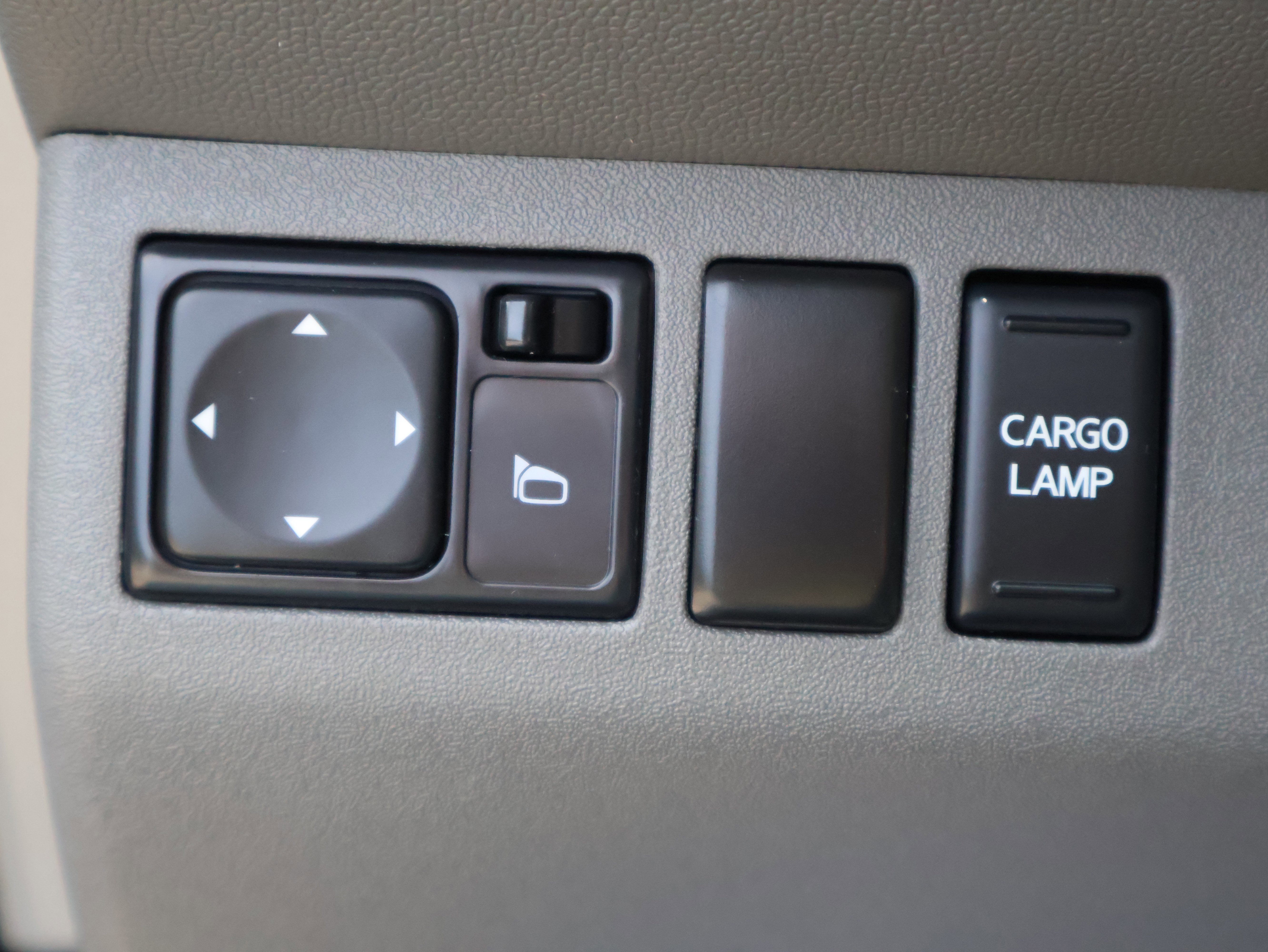 Used 2017 Nissan Frontier SV image 40