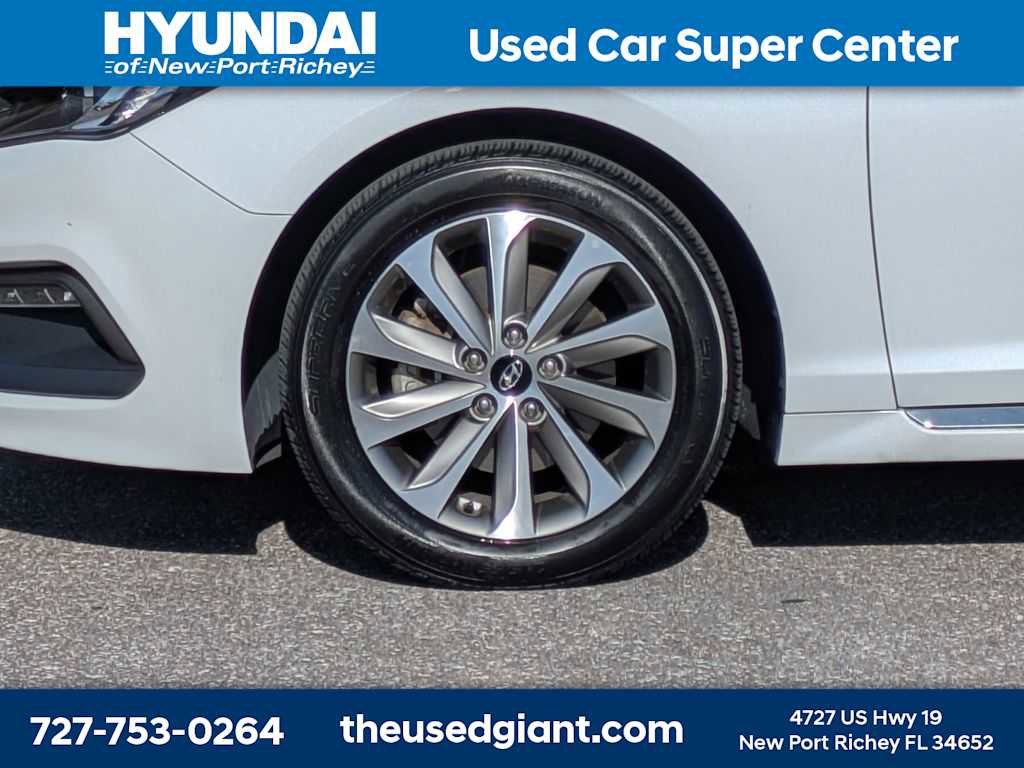 Used 2016 Hyundai Sonata Sport w/ Option Group 02 FWD image 10