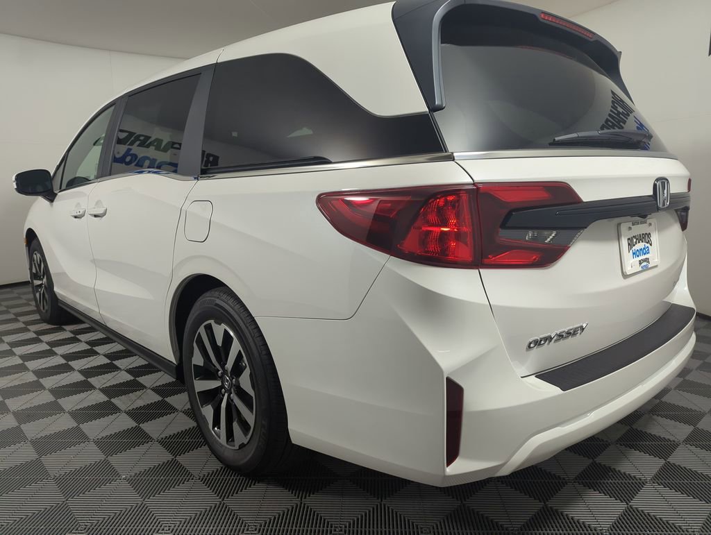 New 2026 Honda Odyssey EX-L image 3