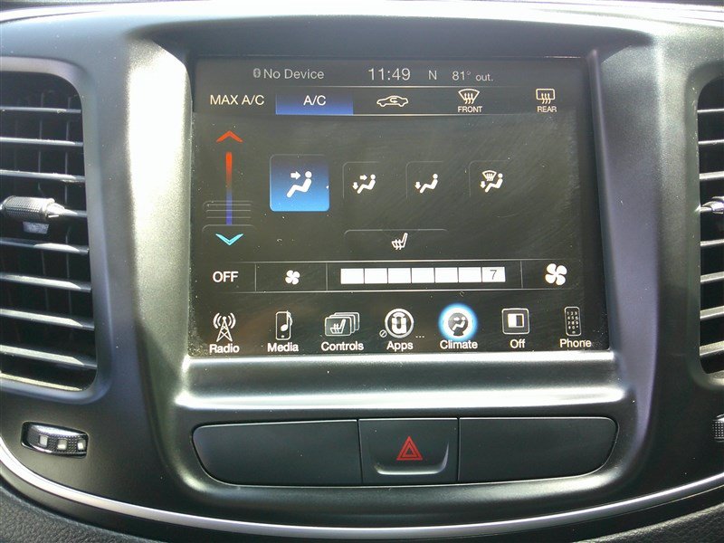Used 2017 Chrysler 200 Limited Platinum FWD image 13