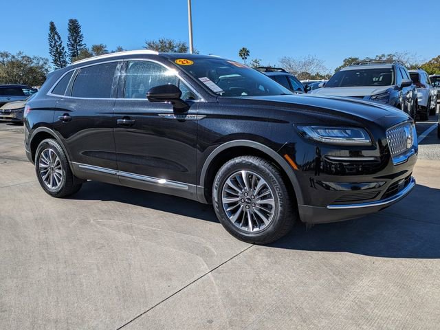 Used 2022 Lincoln Nautilus FWD w/ Premium Package image 2