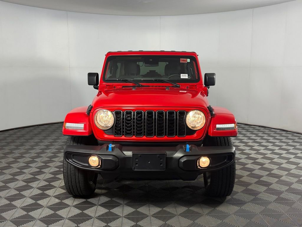 Used 2024 Jeep Wrangler Unlimited image 10