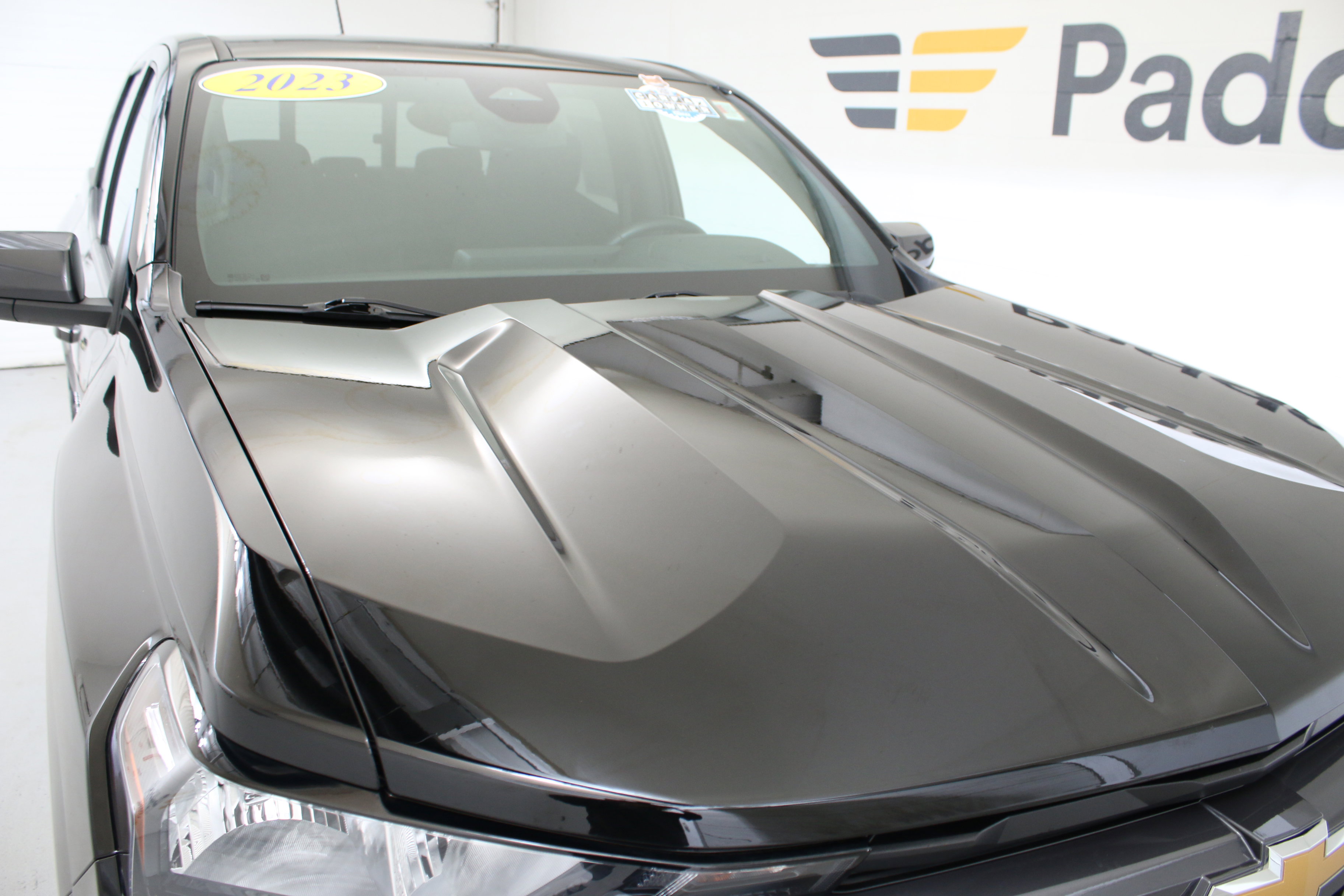 Used 2023 Chevrolet Colorado LT w/ LT Convenience Package AWD/4WD image 12