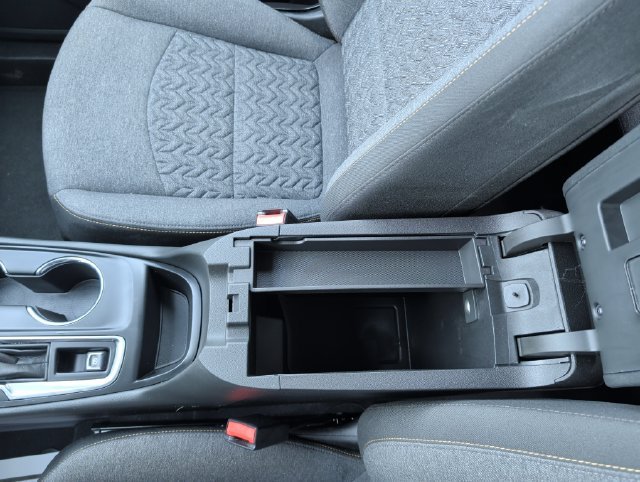 Used 2023 Chevrolet Equinox LT FWD image 24