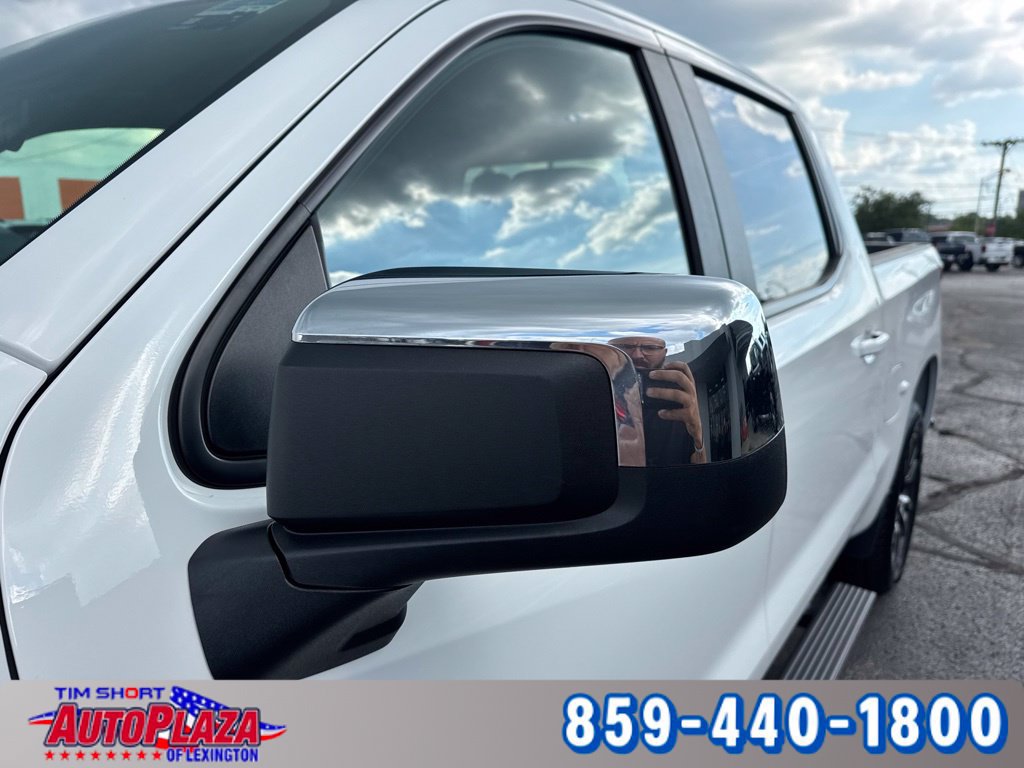 Used 2024 Chevrolet Silverado 1500 LT AWD/4WD image 18