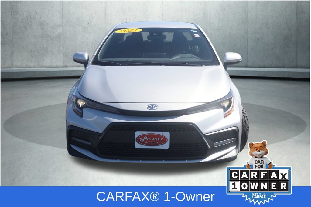 Used 2021 Toyota Corolla SE FWD image 2