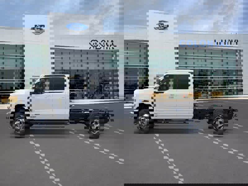 New 2026 Ford F350 Lariat w/ Snow Plow Prep Package image 3