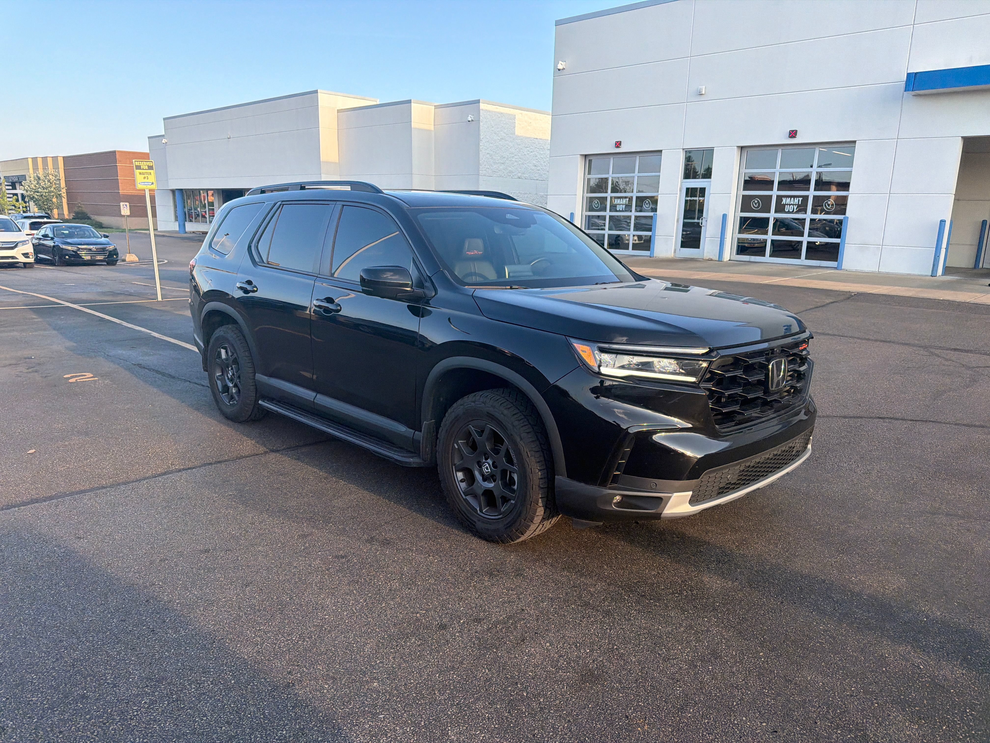 Used 2025 Honda Pilot TrailSport image 36