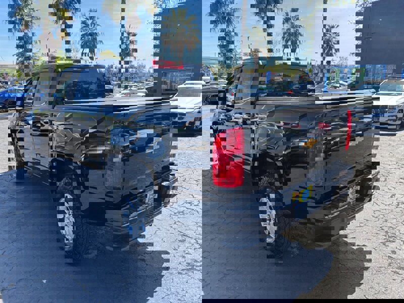 Used 2020 Chevrolet Colorado W/T w/ WT Convenience Package image 5