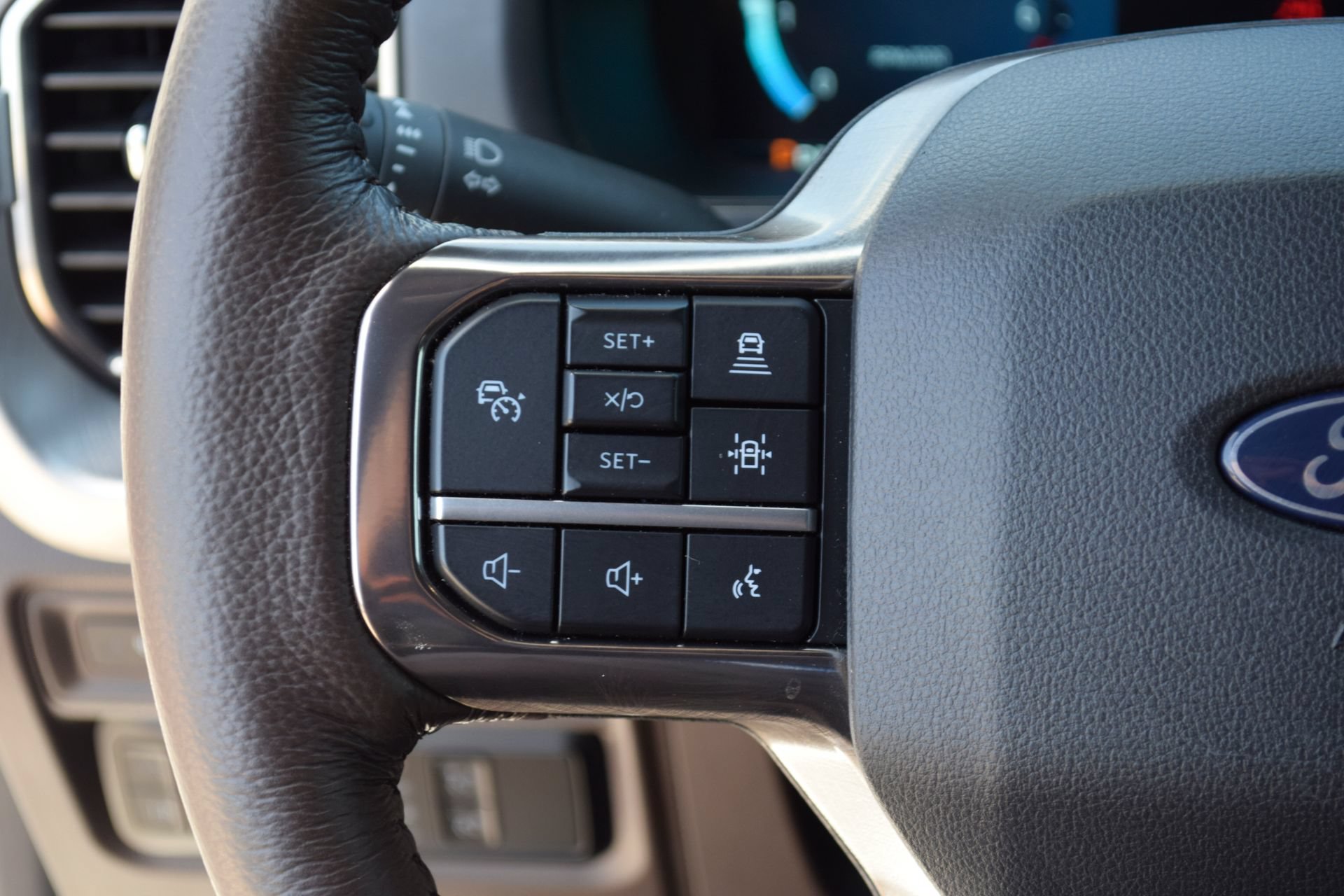Used 2024 Ford F150 King Ranch AWD/4WD image 8