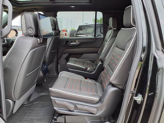 New 2026 GMC Yukon XL AT4 Ultimate w/ LPO, Floor Liner Package AWD/4WD image 20