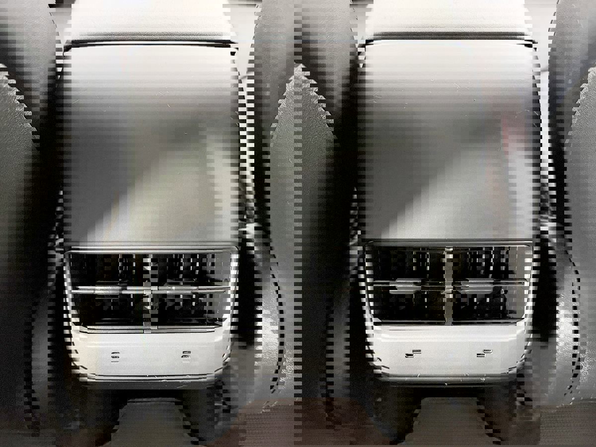 Used 2020 Tesla Model Y Long Range image 44