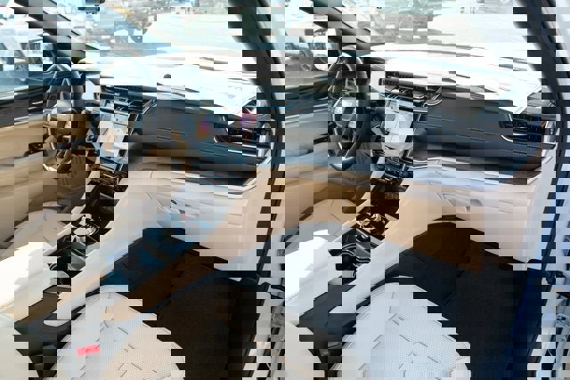 New 2025 Jeep Grand Cherokee L Limited w/ Luxury Tech Group II image 40