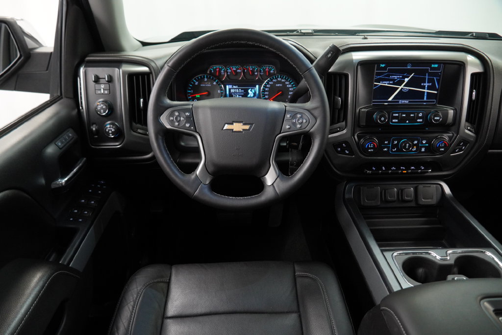 Used 2016 Chevrolet Silverado 1500 LTZ Z71 w/ LTZ Plus Package AWD/4WD image 19