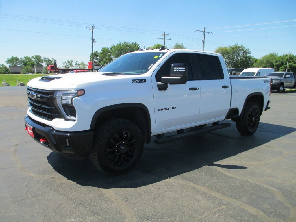 Used 2026 Chevrolet Silverado 2500 LT w/ Trail Boss Package AWD/4WD image 13