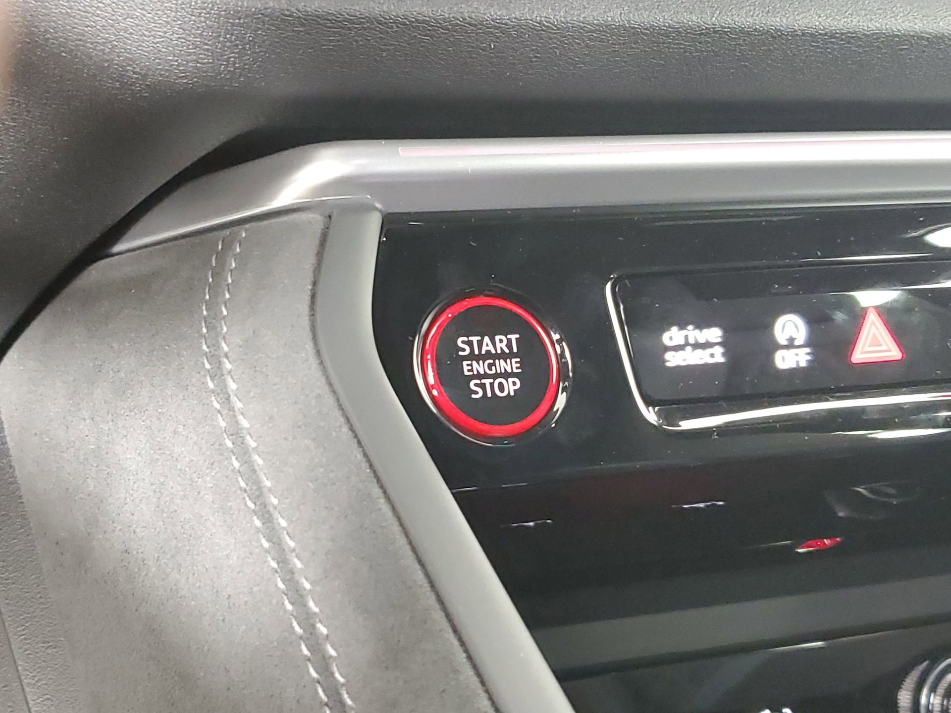 New 2025 Audi SQ5 Premium Plus image 41