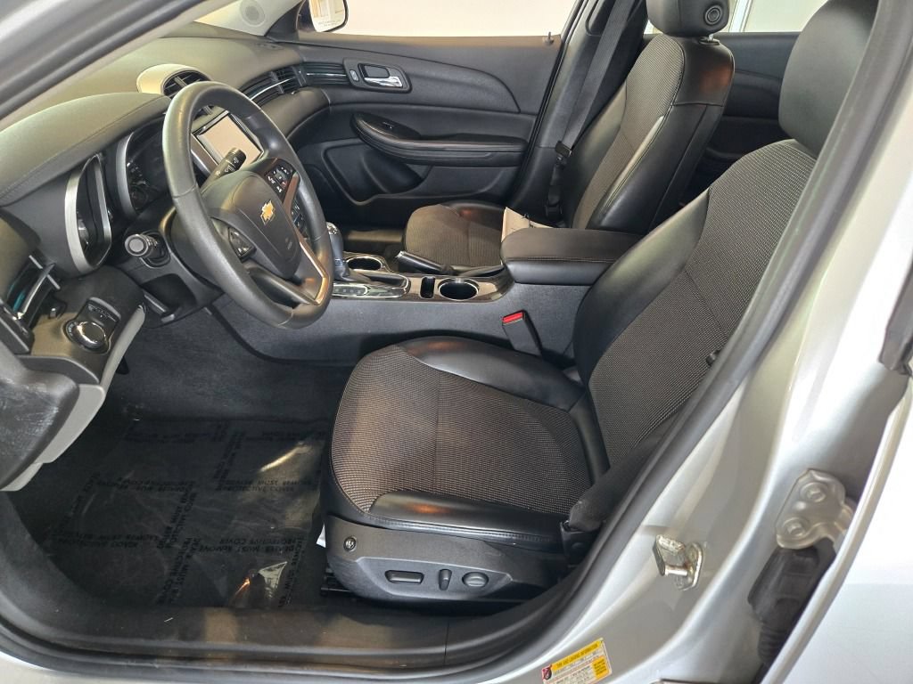 Used 2016 Chevrolet Malibu LT w/ Power Convenience Package FWD image 18