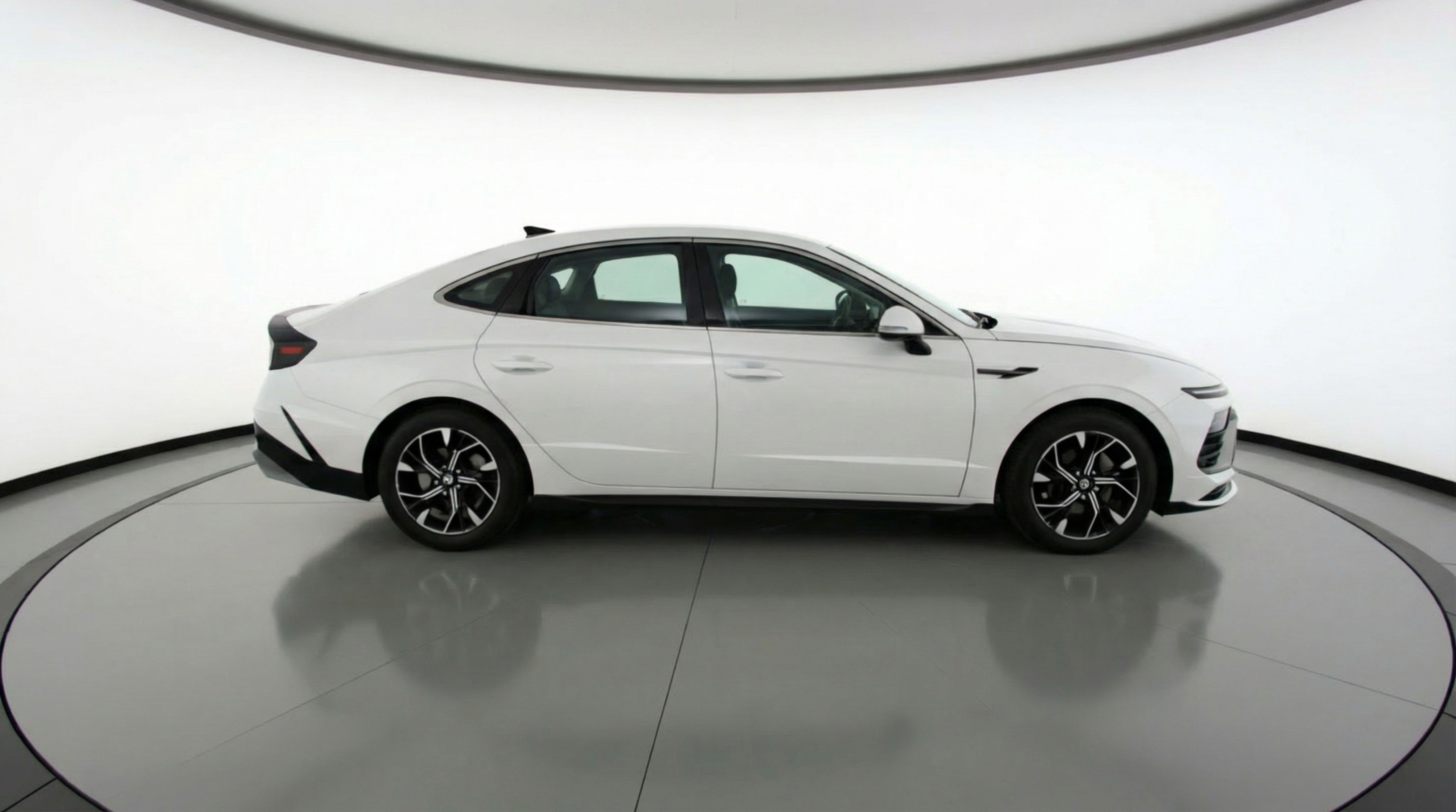 Used 2025 Hyundai Sonata SEL image 11