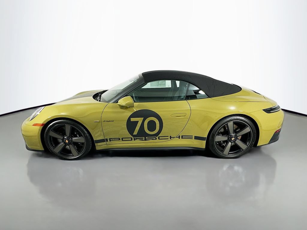 New 2026 Porsche 911 GTS RWD image 2