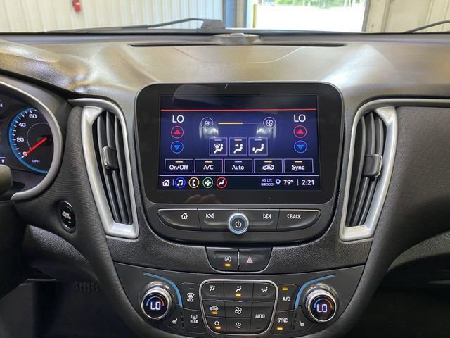 Used 2022 Chevrolet Malibu LT FWD image 39