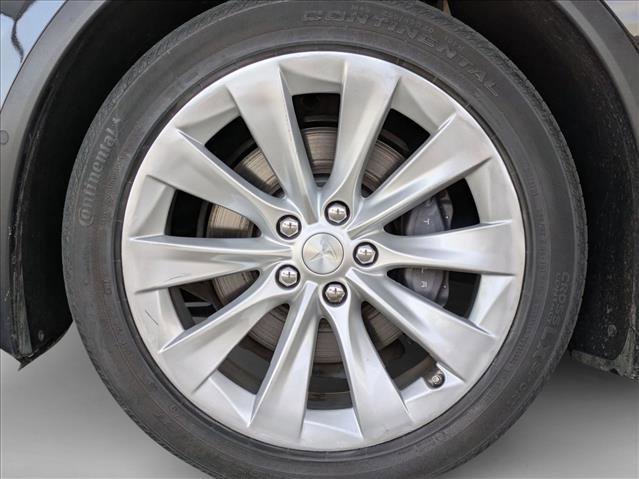 Used 2018 Tesla Model X 75D image 26