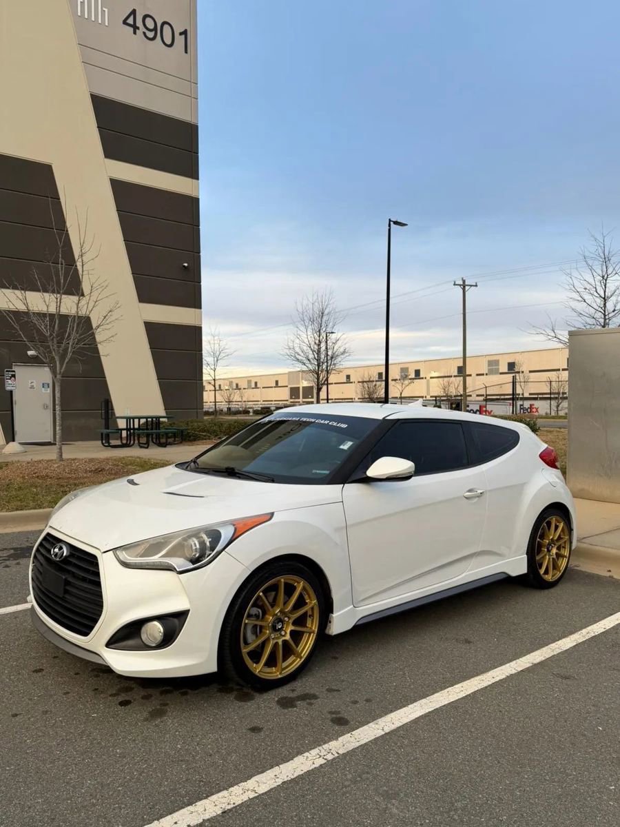 Used 2014 Hyundai Veloster Turbo image 2