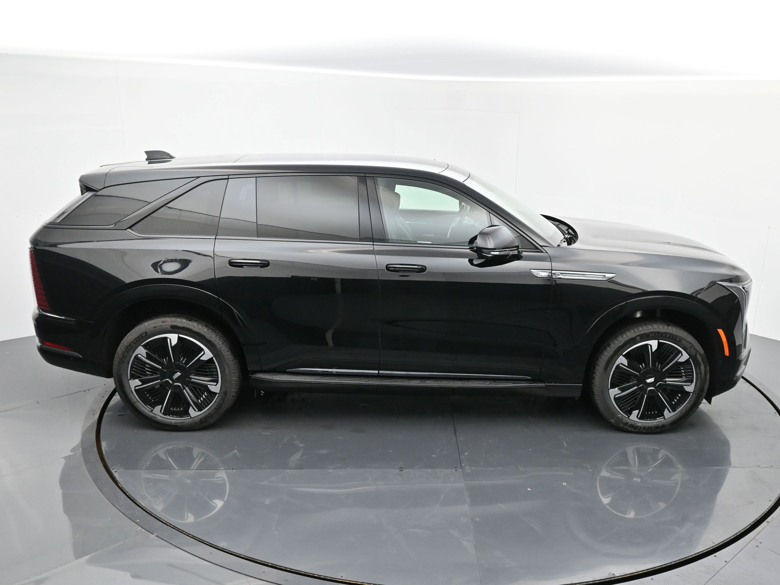 New 2025 Cadillac Escalade IQ Sport 2 image 28