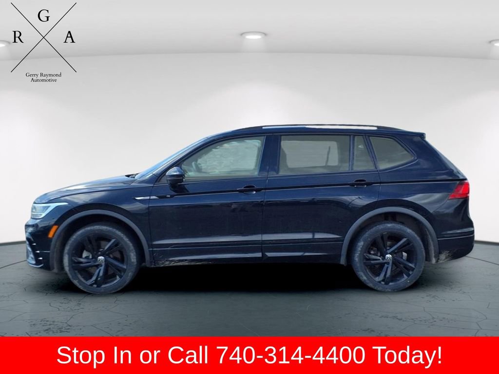 Used 2024 Volkswagen Tiguan SE R-Line AWD/4WD image 4
