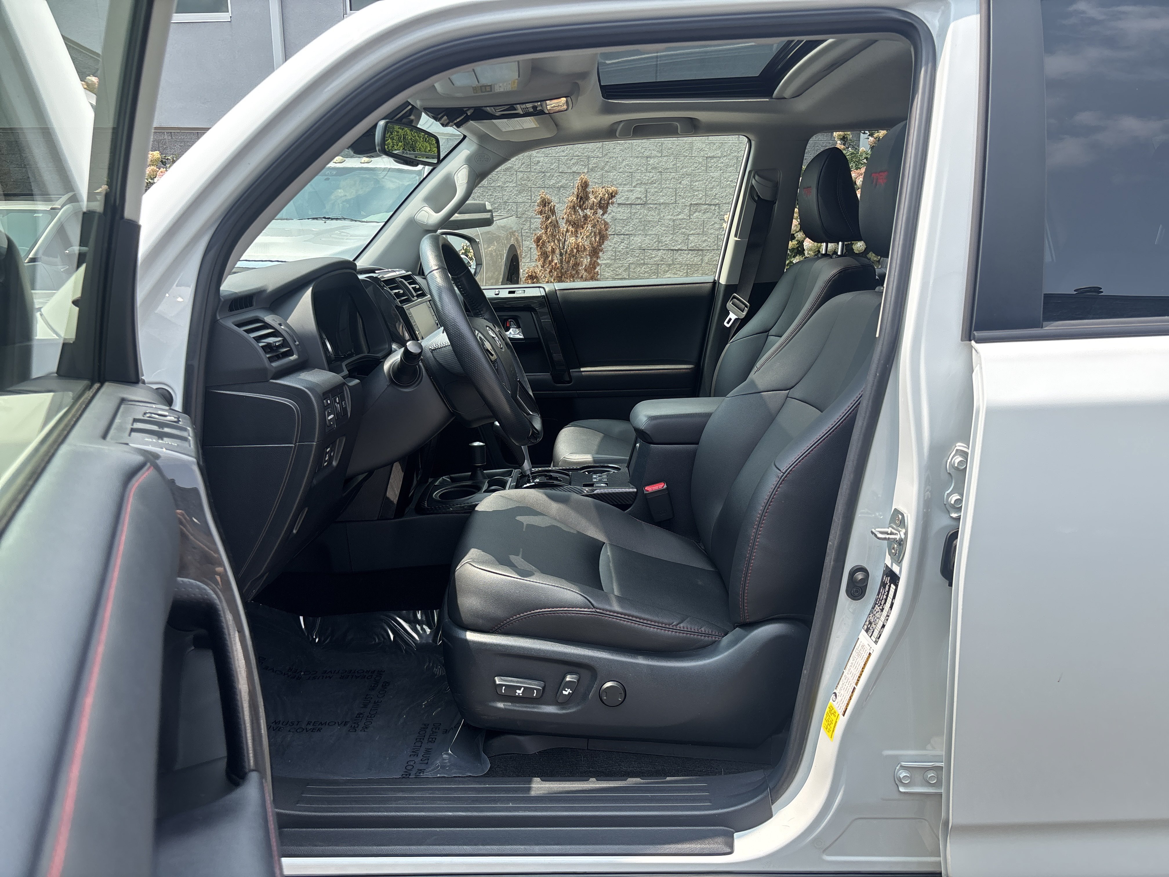 Used 2024 Toyota 4Runner TRD Off-Road Premium w/ Off Road Premium Plus Package AWD/4WD image 32