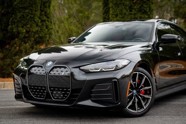 Used 2023 BMW i4 eDrive40 w/ M Sport Package image 2