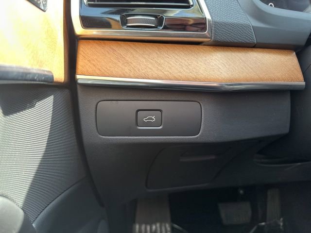 Certified 2023 Volvo XC90 B6 Plus w/ Protection Package Premier AWD/4WD image 32
