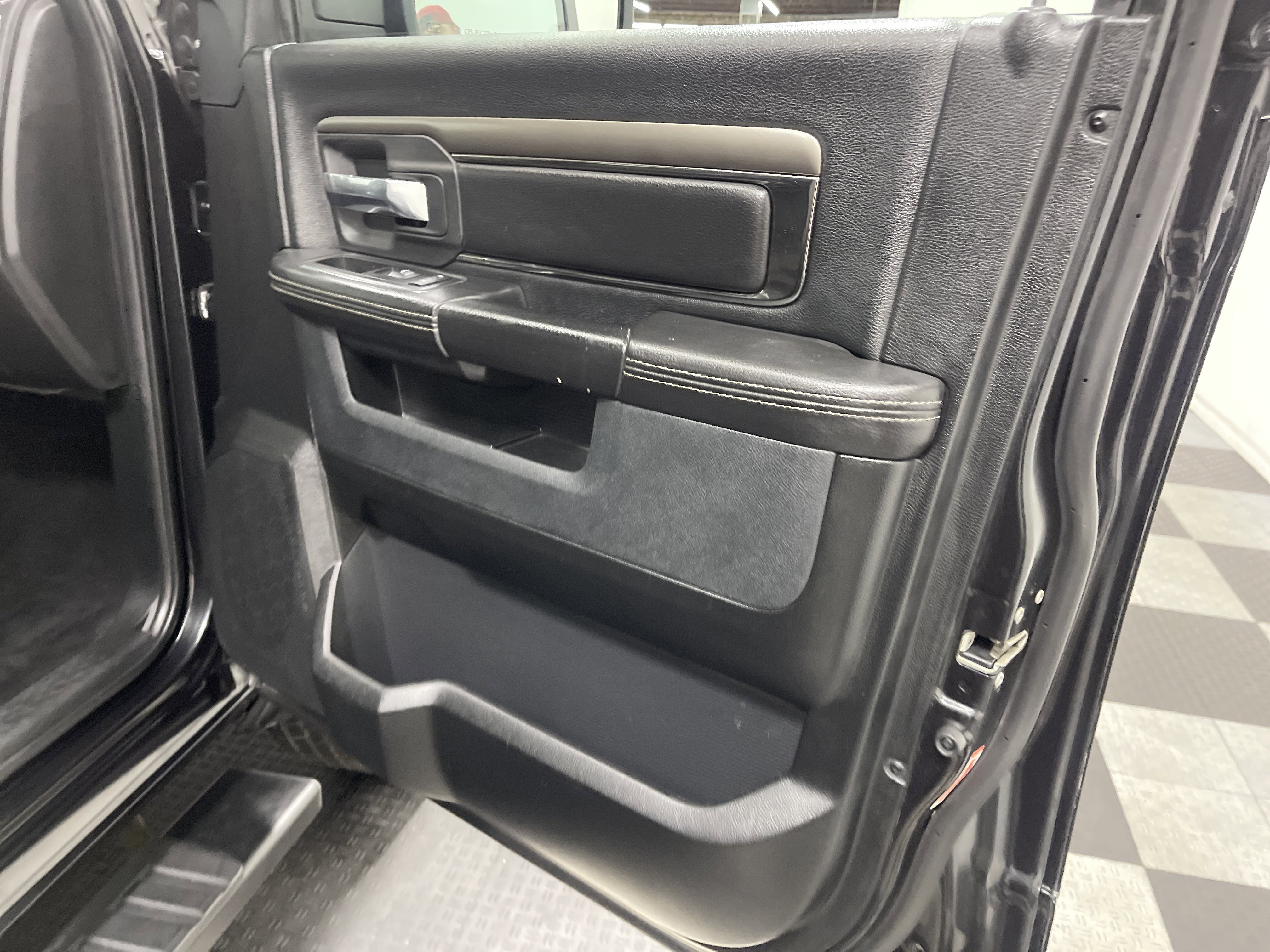 Used 2017 RAM 1500 Sport AWD/4WD image 23