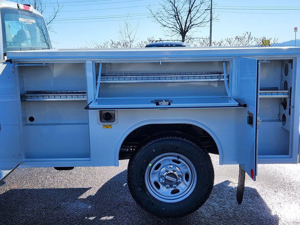 New 2026 Ford F250 XL w/ XL Chrome Package AWD/4WD image 11