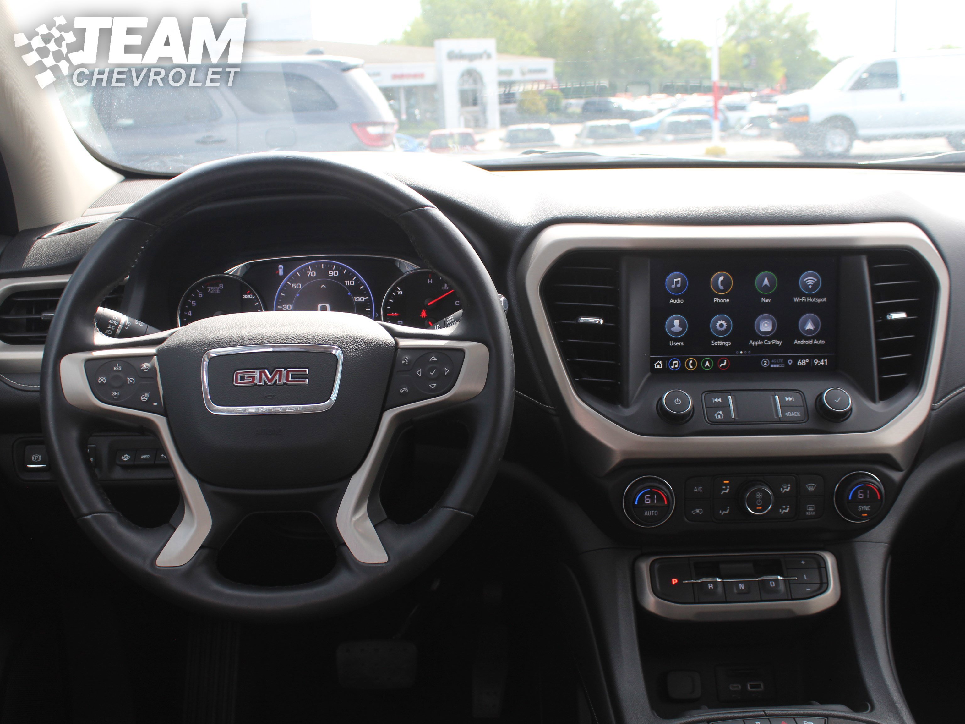 Used 2021 GMC Acadia Denali w/ Denali Ultimate Package AWD/4WD image 15
