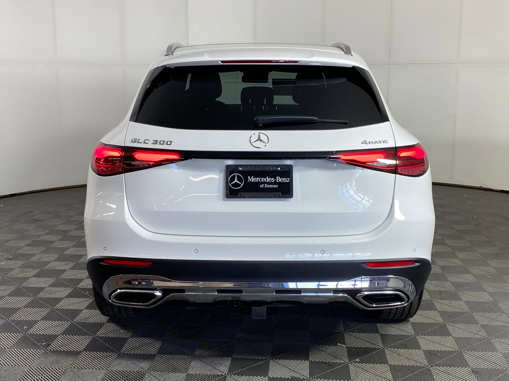 Used 2026 Mercedes-Benz GLC 300 4MATIC image 9