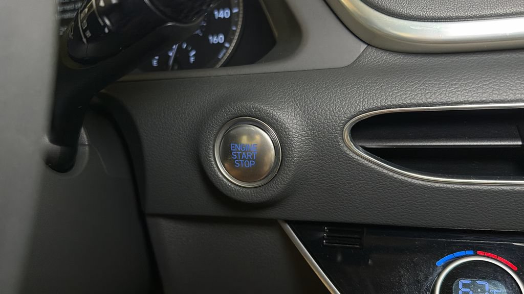 Used 2023 Hyundai Sonata Blue FWD image 31