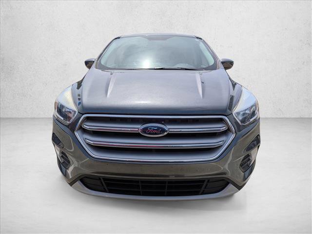 Used 2017 Ford Escape SE w/ SE Cold Weather Package FWD image 2