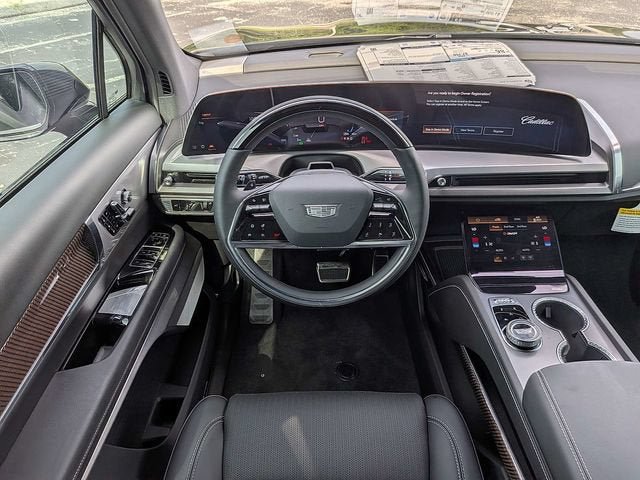 New 2027 Cadillac Vistiq Sport w/ LPO, Floor Liner Package AWD/4WD image 18