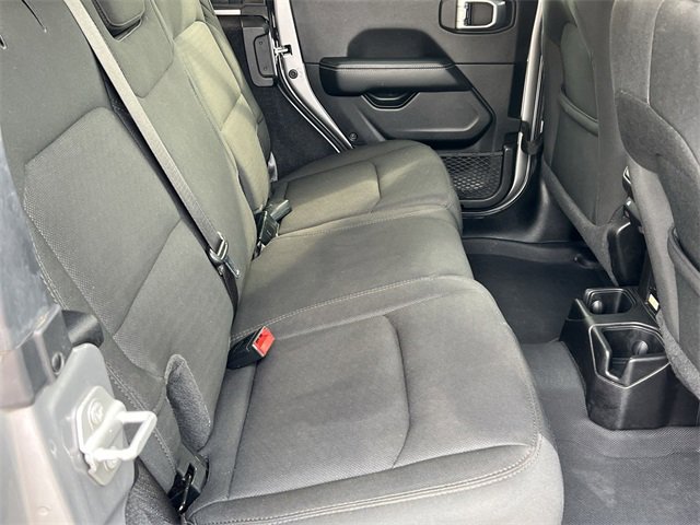 Used 2021 Jeep Wrangler Unlimited Sahara image 39