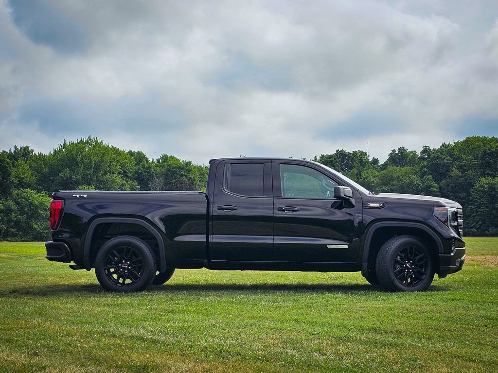 Used 2023 GMC Sierra 1500 Elevation AWD/4WD image 3