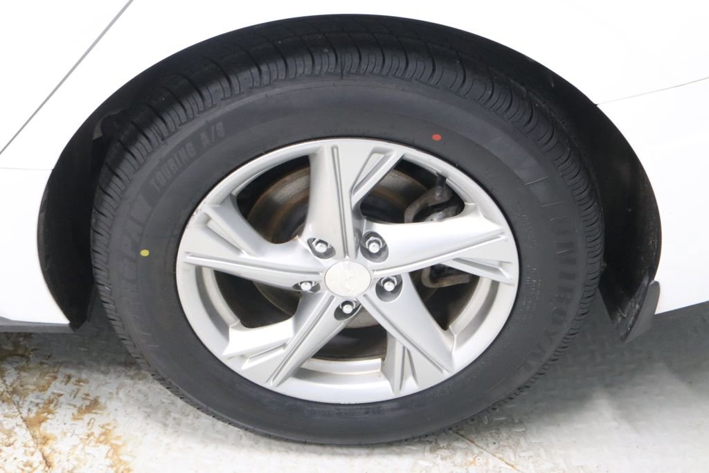 Certified 2023 Hyundai Sonata SE image 17