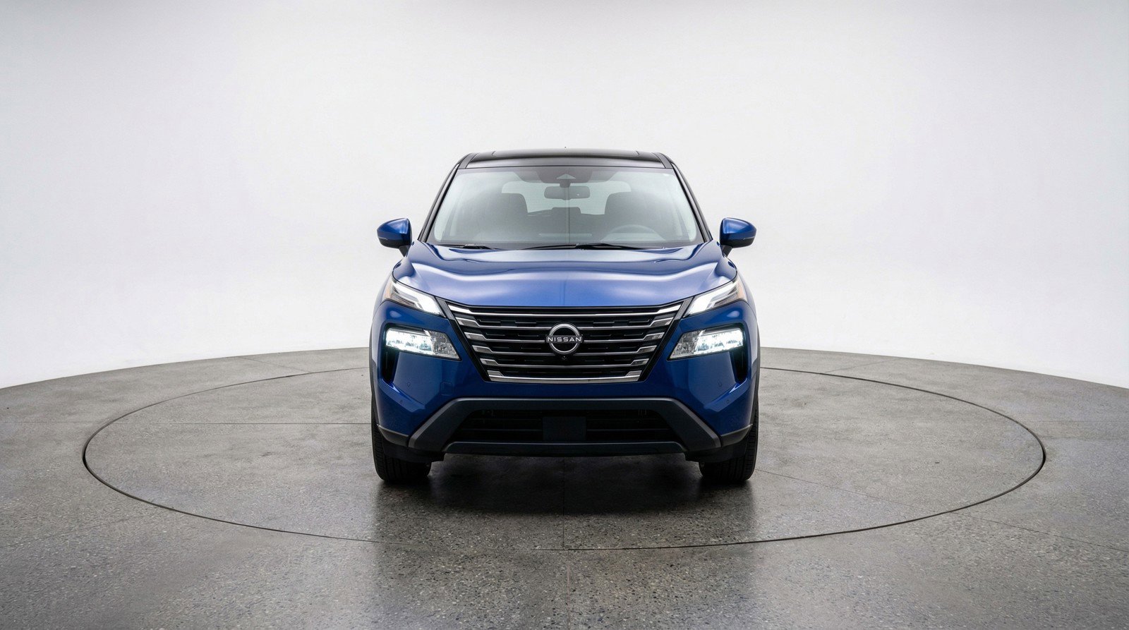 Used 2025 Nissan Rogue SV FWD image 2