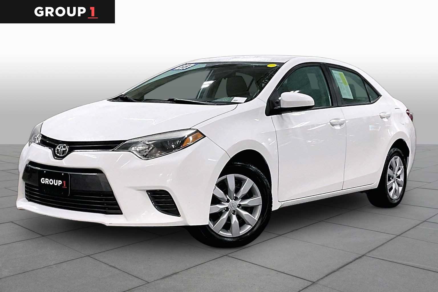 Used 2015 Toyota Corolla LE FWD image 1