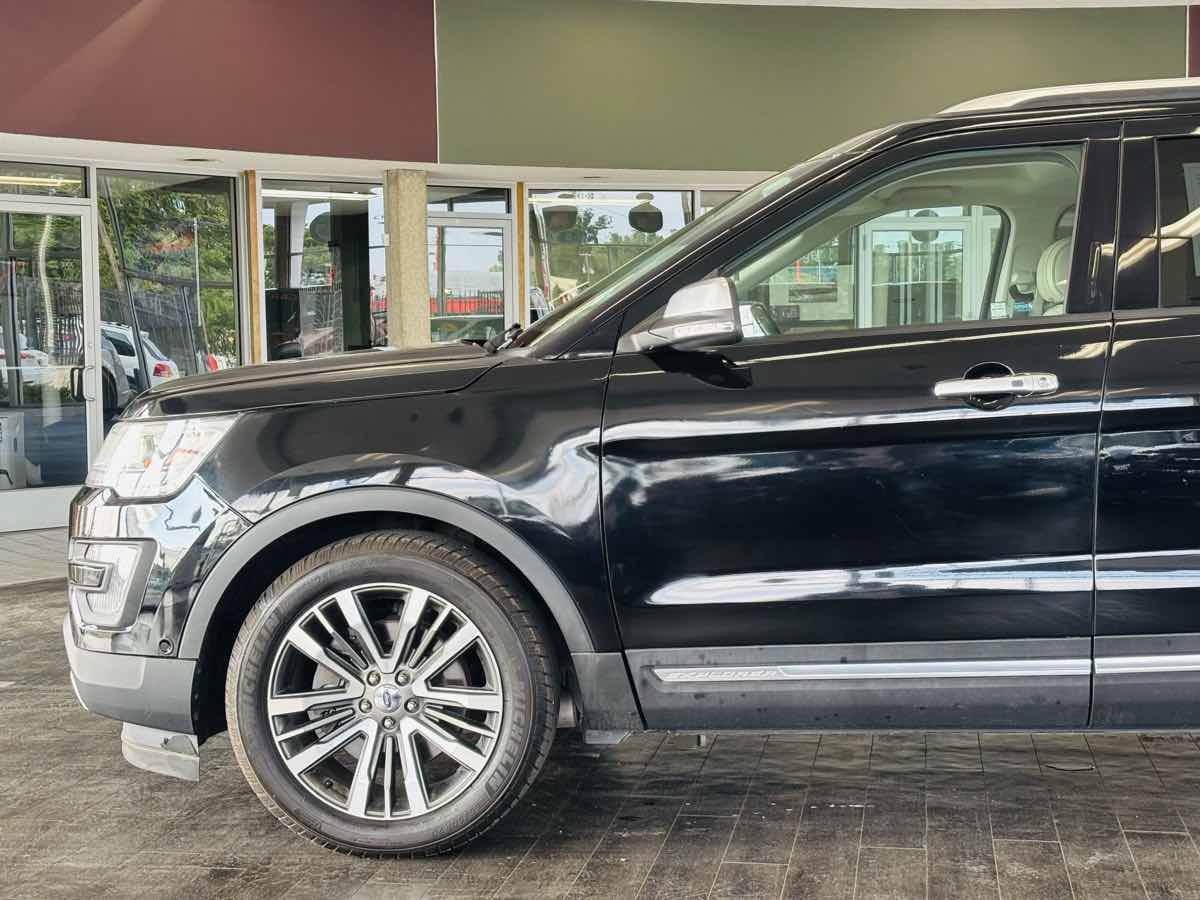 Used 2017 Ford Explorer Platinum AWD/4WD image 15