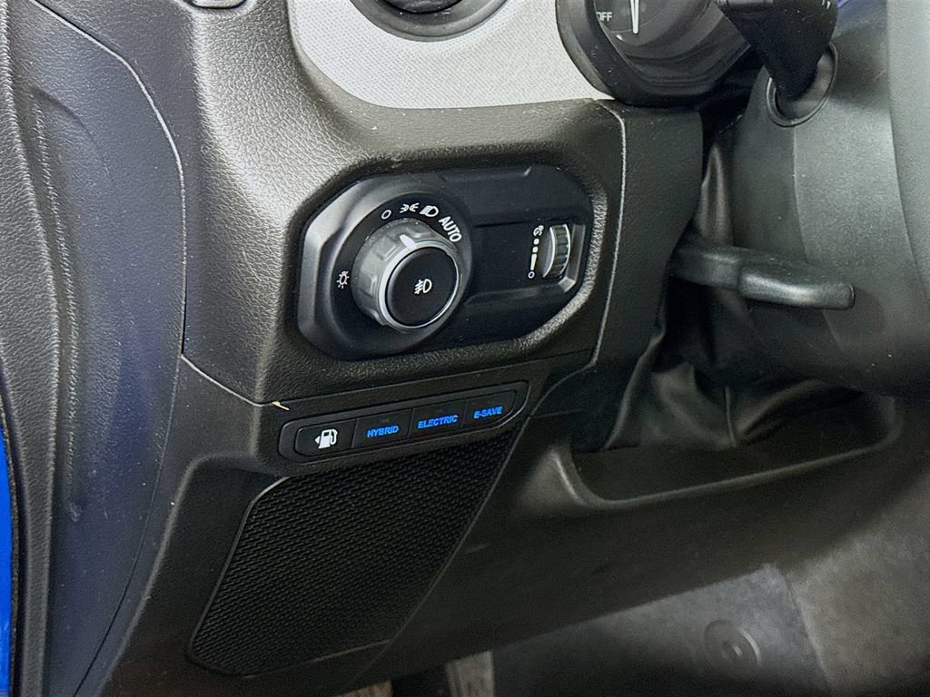 Used 2024 Jeep Wrangler Unlimited w/ Convenience Group AWD/4WD image 18