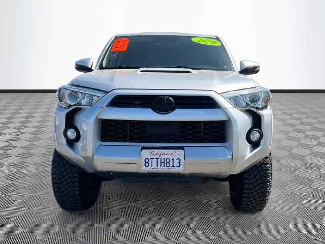 Used 2020 Toyota 4Runner TRD Off-Road Premium AWD/4WD image 2