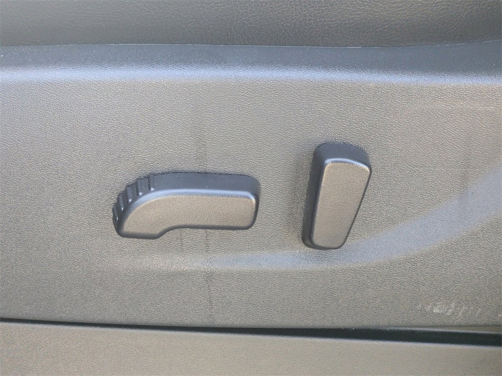 Used 2024 Nissan Frontier SL w/ Technology Package image 20