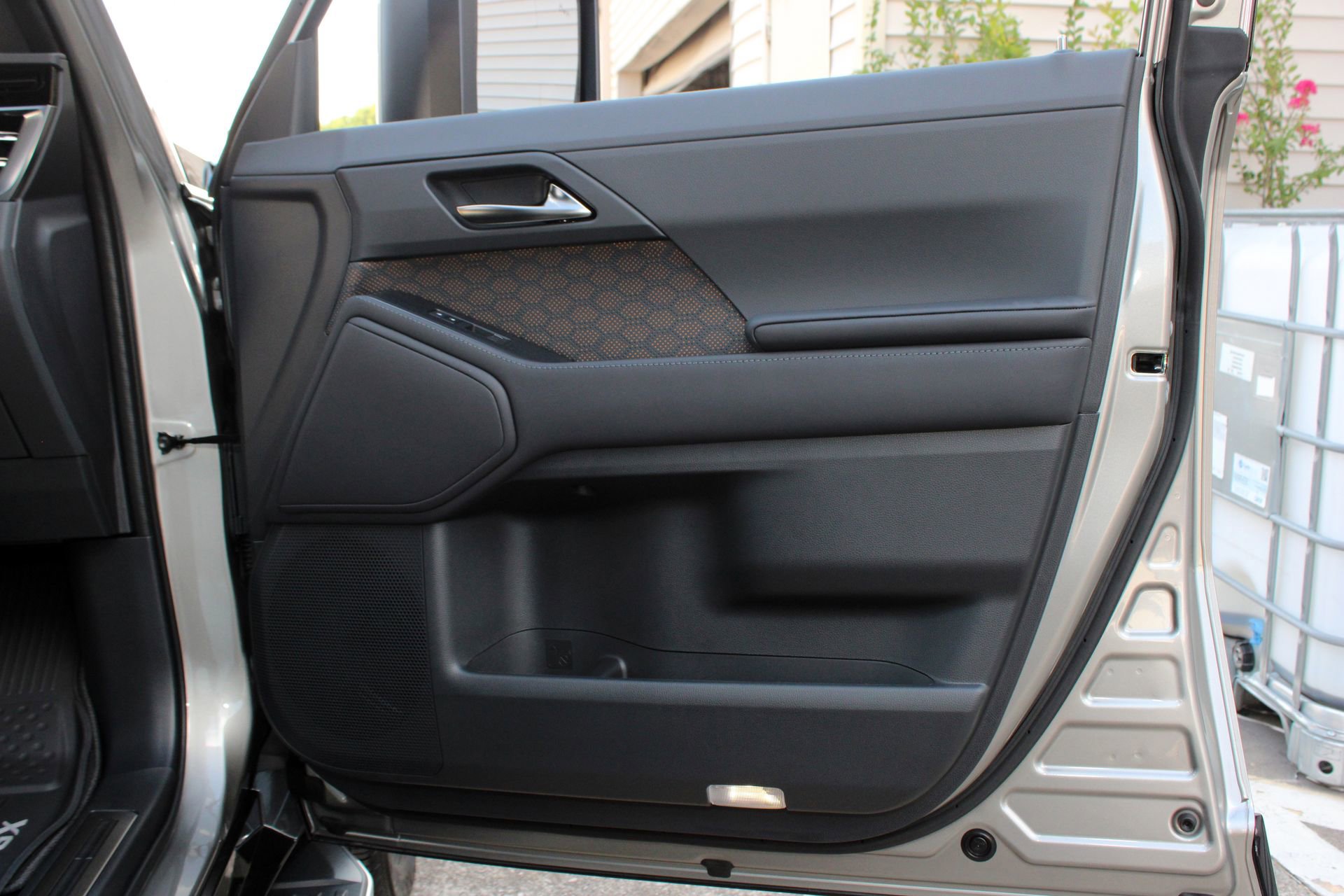 Used 2024 Lexus GX 550 w/ Accessory Package (Z1) image 25